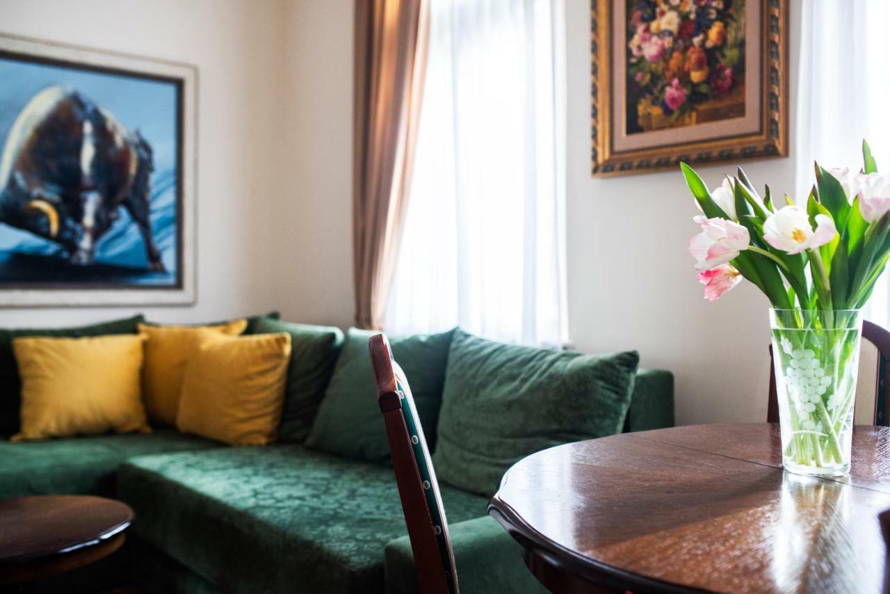 Crown Apartment With Garden View Belgrade Exterior photo